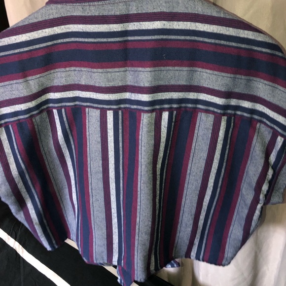 Forever 21 crop blouse - Picture 11 of 11